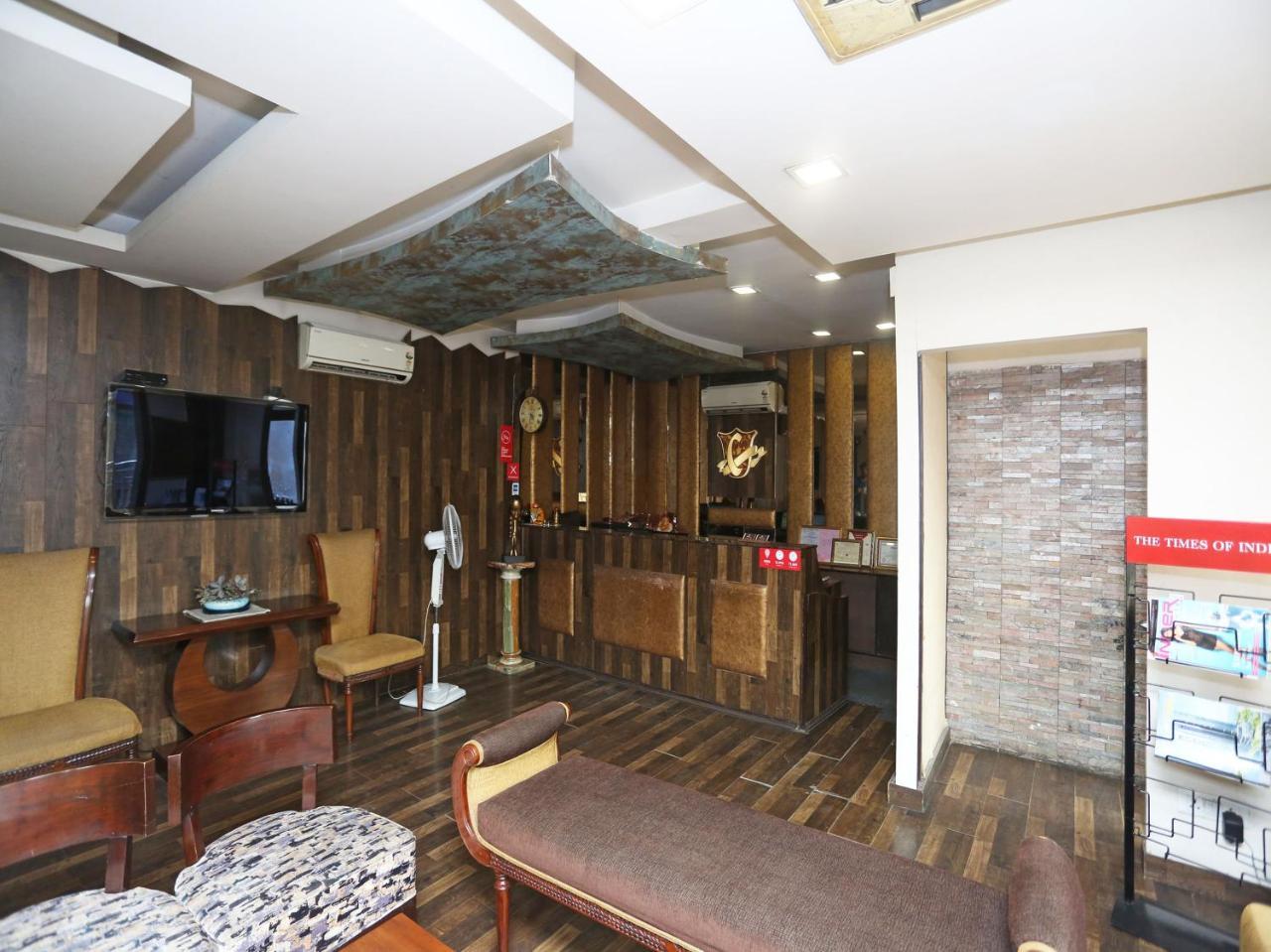 Hotel Clark Heights ニューデリー エクステリア 写真